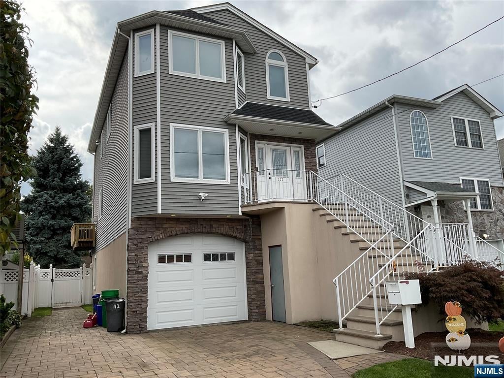 112 Tontine Avenue