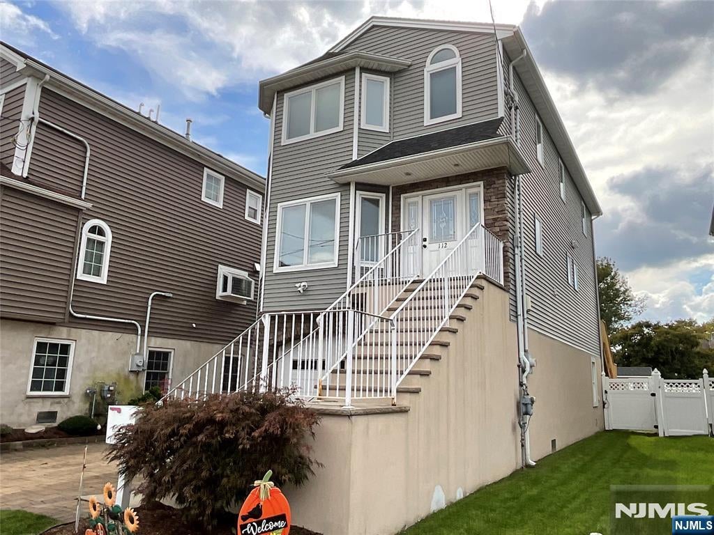 112 Tontine Avenue