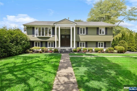 Photo of 377 Chelsea Street, Paramus, NJ 07652 (MLS # 26036501)