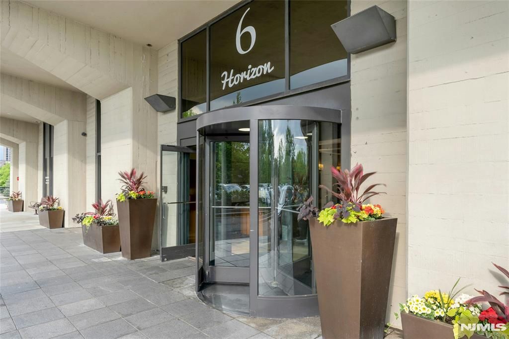 Photo of 6 Horizon Road #411, Fort Lee, NJ 07024 (MLS # 25040823)