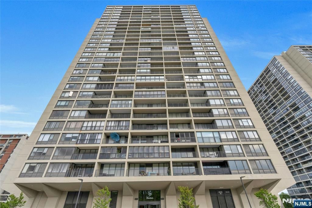 Photo of 6 Horizon Road #411, Fort Lee, NJ 07024 (MLS # 25040823)