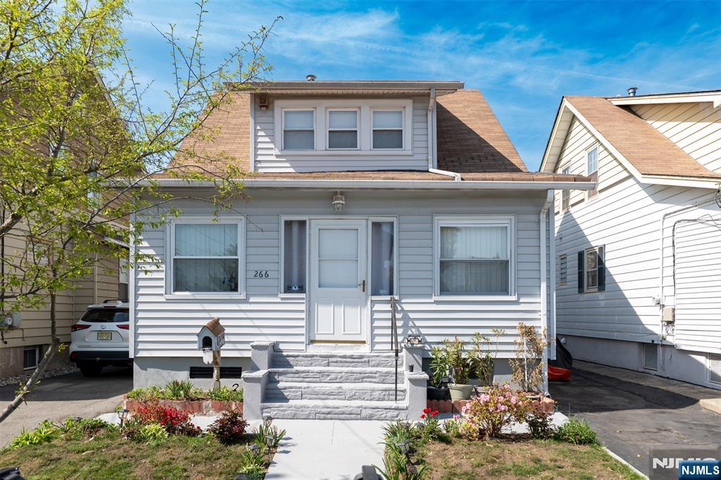 Property for Sale at 266 1st Street, Clifton, New Jersey - Bedrooms: 3 
Bathrooms: 2 
Rooms: 8  - $530,000