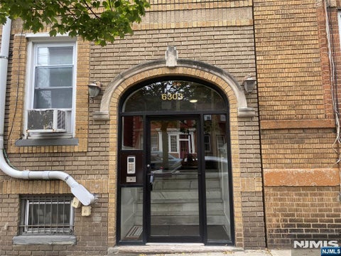 Photo of 6303 Broadway #7, West New York, NJ 07093 (MLS # 26038410)