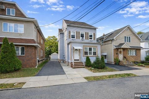 Photo of 92 Maple Ave, Wallington, NJ 07057 (MLS # 25043661)