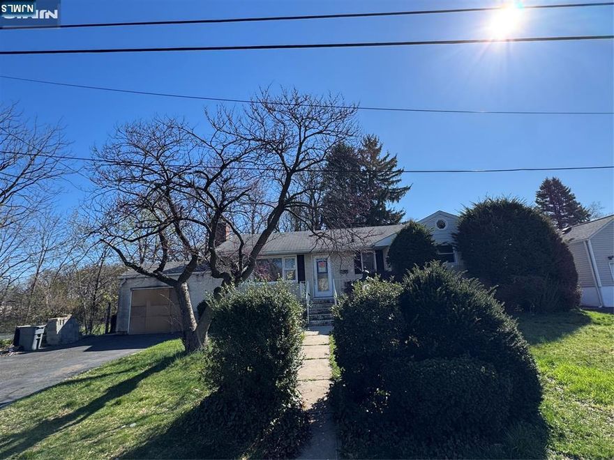 Nestled on prime real estate in Kenilworth, this unique property sits on a quiet dead-end street, offering rare privacy and tranquility. Enjoy picturesque views overlooking serene parkland, ponds, and natural surroundings an ideal backdrop for peaceful living. Despite its tucked-away setting, the home offers convenient access to all major highways, making commuting and travel effortless. Bring your vision and creativity to transform this property into a stunning gem an incredible opportunity to customize and create your dream home in a highly desirable location.