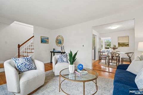 Photo of 26 Rutgers PL, Bloomfield, NJ 07003 (MLS # 26017918)