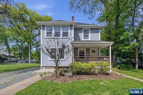 Photo of 6 Elm St #1, Westwood, NJ 07675 (MLS # 26015856)