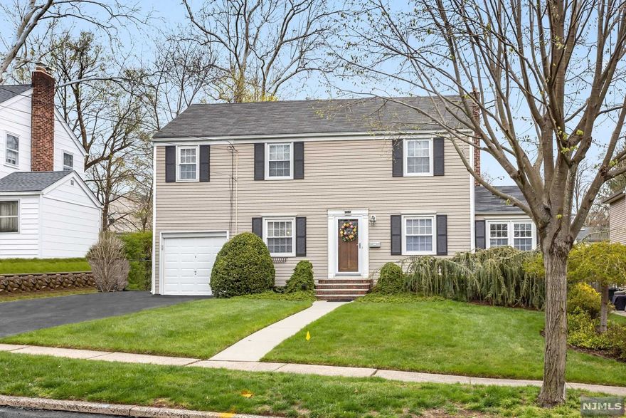 Welcome to this beautiful, renovated, and expanded Center Hall Reis Colonial located in the prime area of River Edge. EF with dining room and formal living room on either side, updated eat-in-kitchen w/ island, SS appliances that open to a family room. (2) bedrooms, 1 currently being used as an office and full hall bathroom. 2nd floor has (3) generous size bedrooms. Two could be used as Primary bedroom both w/ full baths and tons of closets in each room and add'l full hall bath. Basement is full, unfinished with plenty of storage, laundry, and utility room. Deep, professionally landscaped yard perfect for entertaining. Close to all three schools, NYC transportation via bus and commuter train, shops, restaurants, and all major highways. This home won't last.