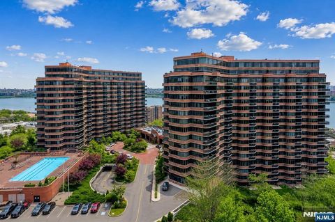 Photo of 100 Carlyle #16 J/K N, Cliffside Park, NJ 07010 (MLS # 26021050)
