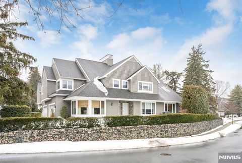 Photo of 122 Brewster Road, Wyckoff, NJ 07481 (MLS # 26005752)