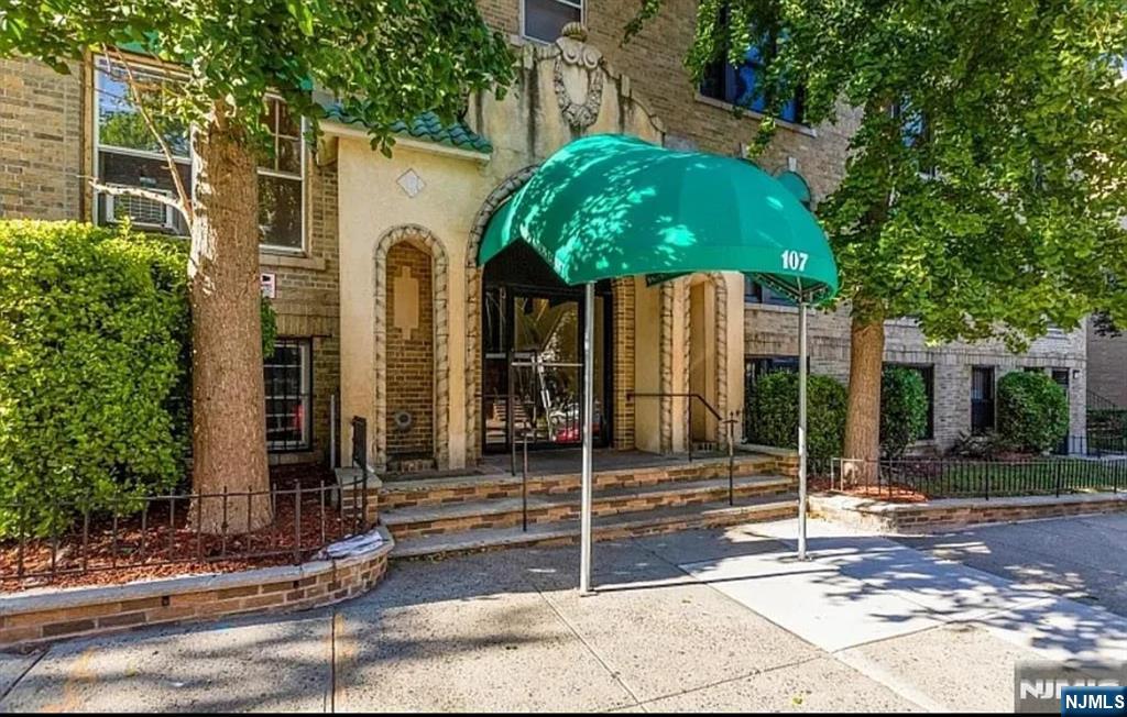 Property for Sale at 107 Kensington Ave 104A, Jersey City, New Jersey - Bedrooms: 2 
Bathrooms: 2  - $349,000