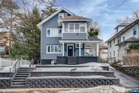 Photo of 561 Grand Avenue, Leonia, NJ 07605 (MLS # 26010587)
