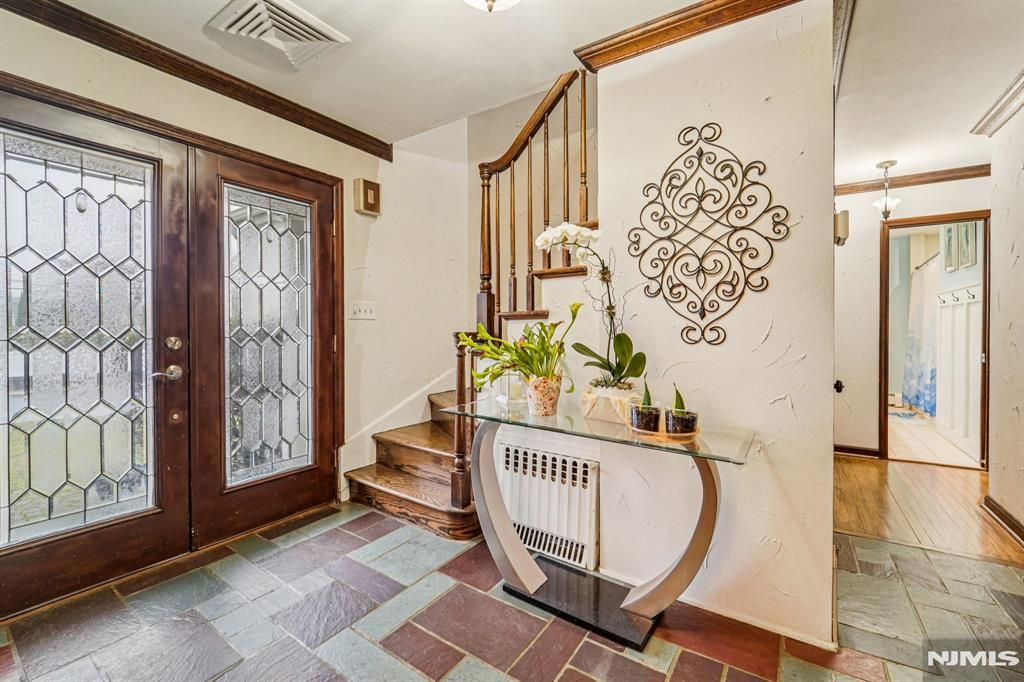 Photo of 51 Catherine Street, Bloomingdale, NJ 07403 (MLS # 26009244)