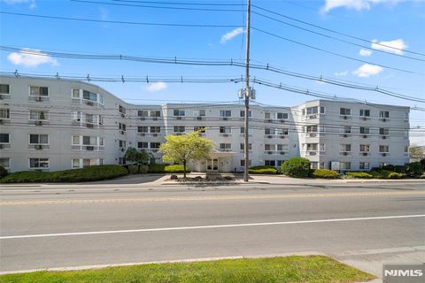 Photo of 333 Grand Avenue #2N, Palisades Park, NJ 07650 (MLS # 26016225)
