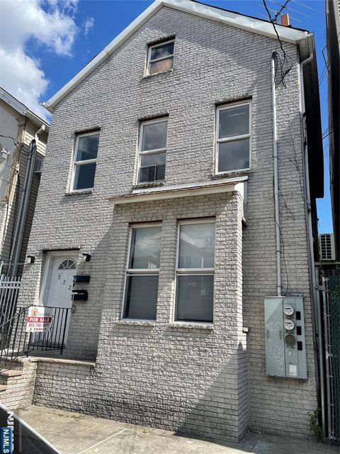 Photo of 522 Mulberry Street, Newark, NJ 07114 (MLS # 25044030)