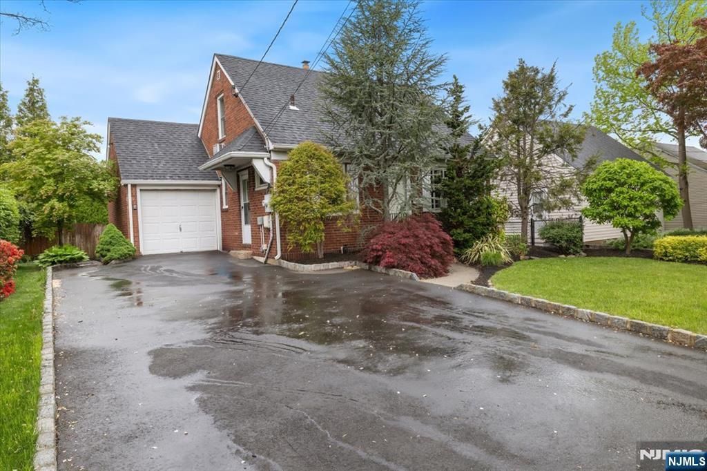 Photo of 881 Lincoln Avenue, Maywood, NJ 07607 (MLS # 26017565)