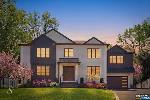 116 Cedar Lane Closter NJ 07624