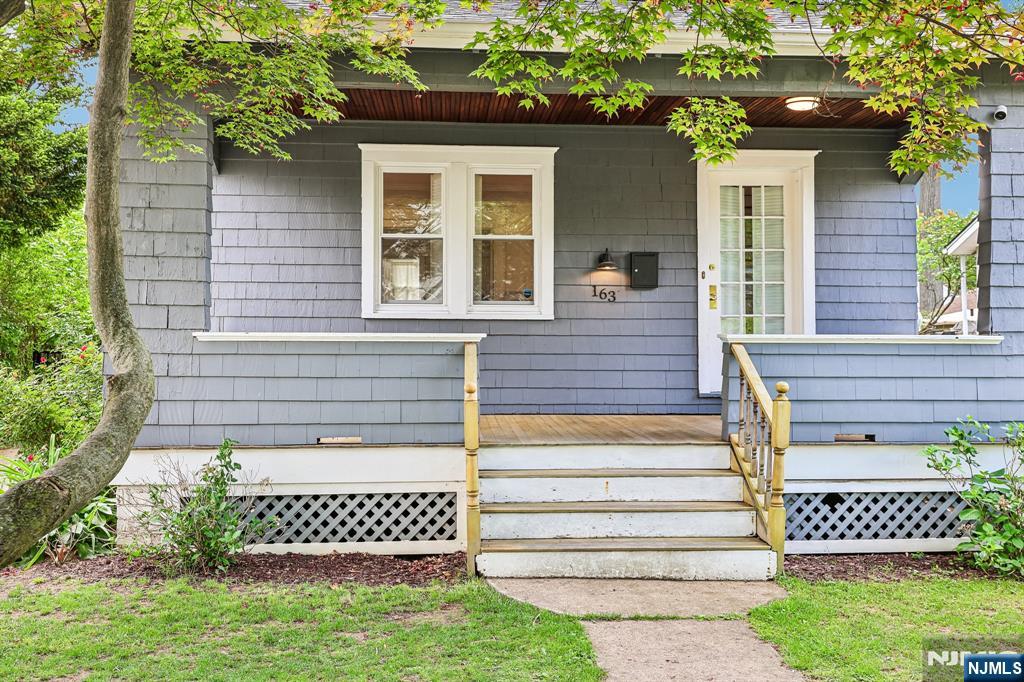 163 Poplar Avenue