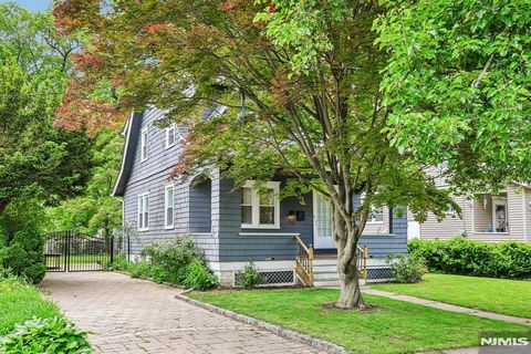 Photo of 163 Poplar Avenue, Hackensack, NJ 07601 (MLS # 26018319)