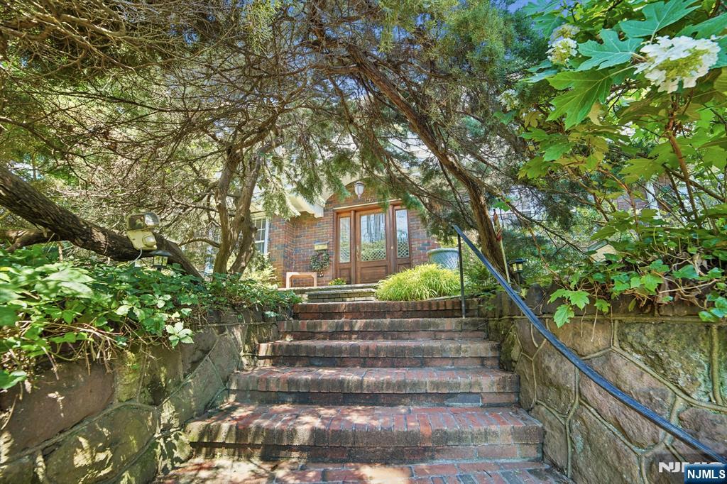 157 Sussex Road