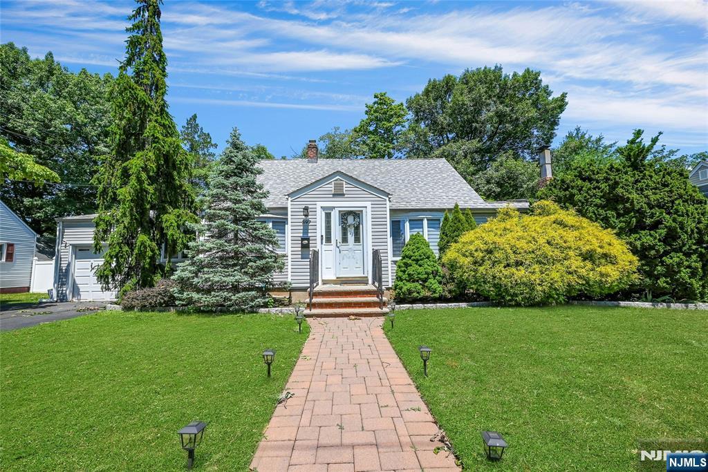 Photo of 397 Pleasant Avenue, New Milford, NJ 07646 (MLS # 26025781)