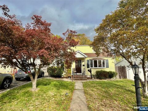 57 Hamilton Avenue Elmwood Park NJ 07407