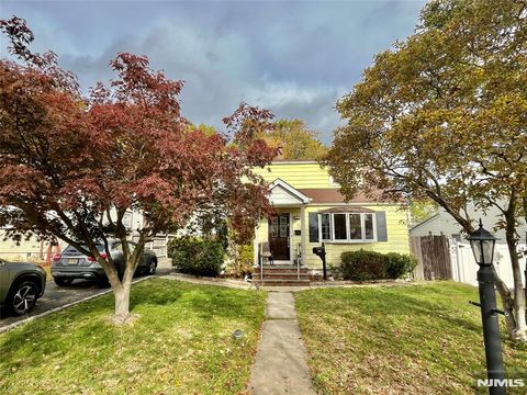 57 Hamilton Avenue Elmwood Park NJ 07407