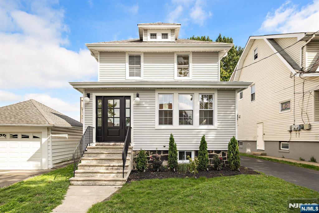 526 Dewey Avenue