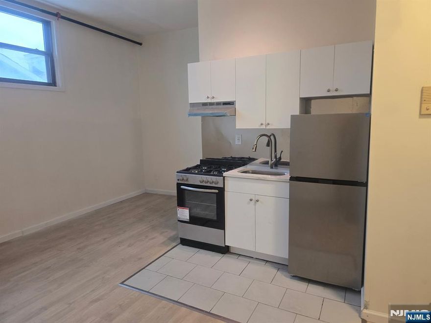 Just renovated!!! Spacious studio in the heart of Fairview. High ceiling and huge windows. Tenant only pays cooking gas and electric bill. Heat and cooling included in rent. NYC buses are in front of the building. Food Bazaar and lots of small supermarkets and restaurants are nearby.