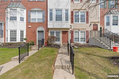 Photo of 1338 Lavender Court, Mahwah, NJ 07430 (MLS # 26010010)