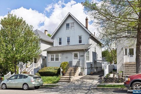 567 Fern Avenue Lyndhurst NJ 07071
