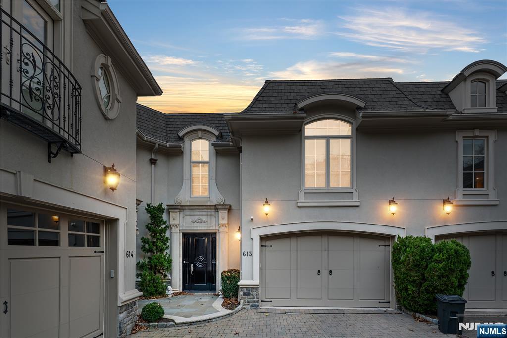 613 Bellaire Drive