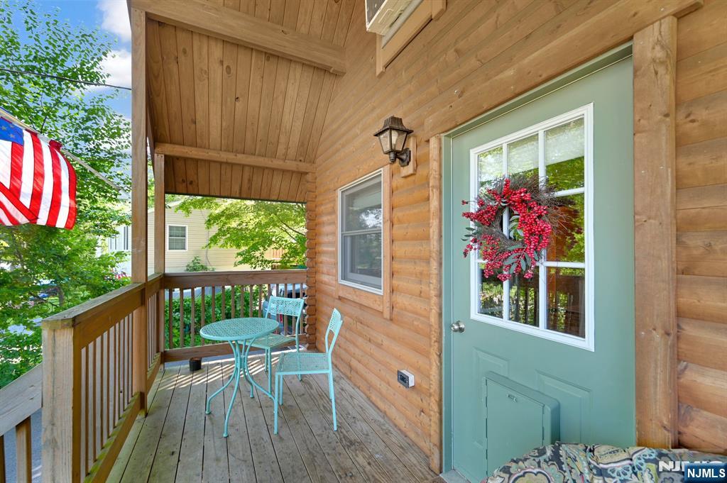 116 Point Breeze Drive