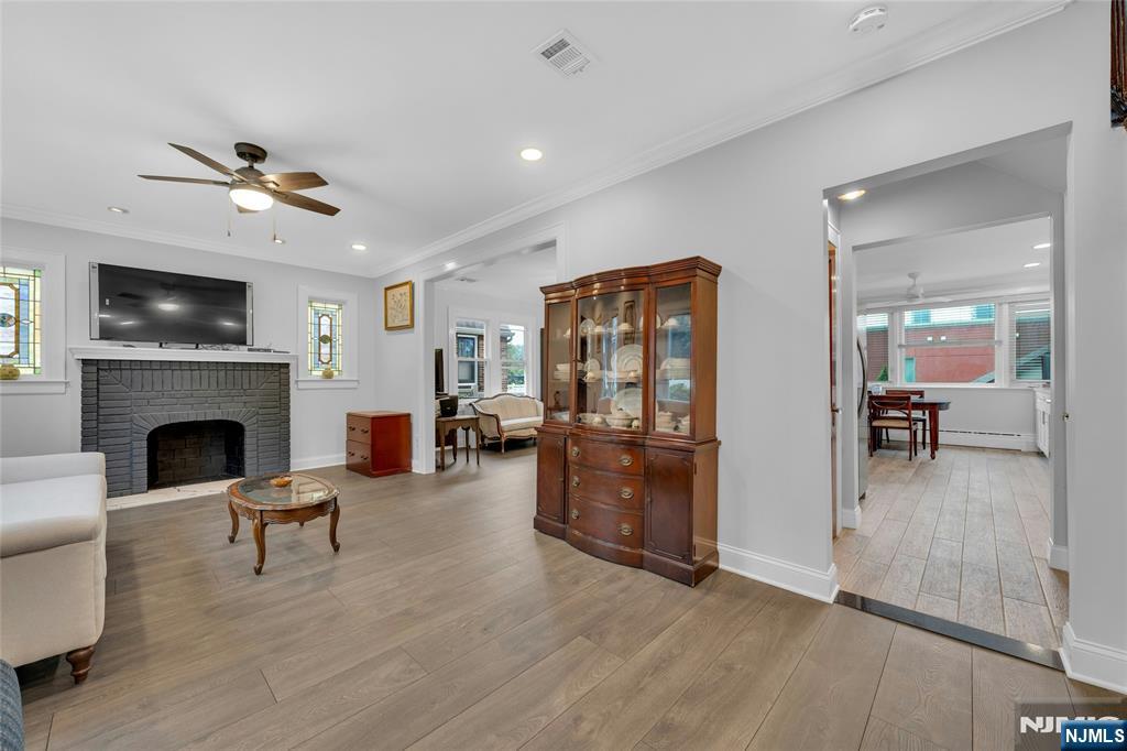 571 Monroe Place
