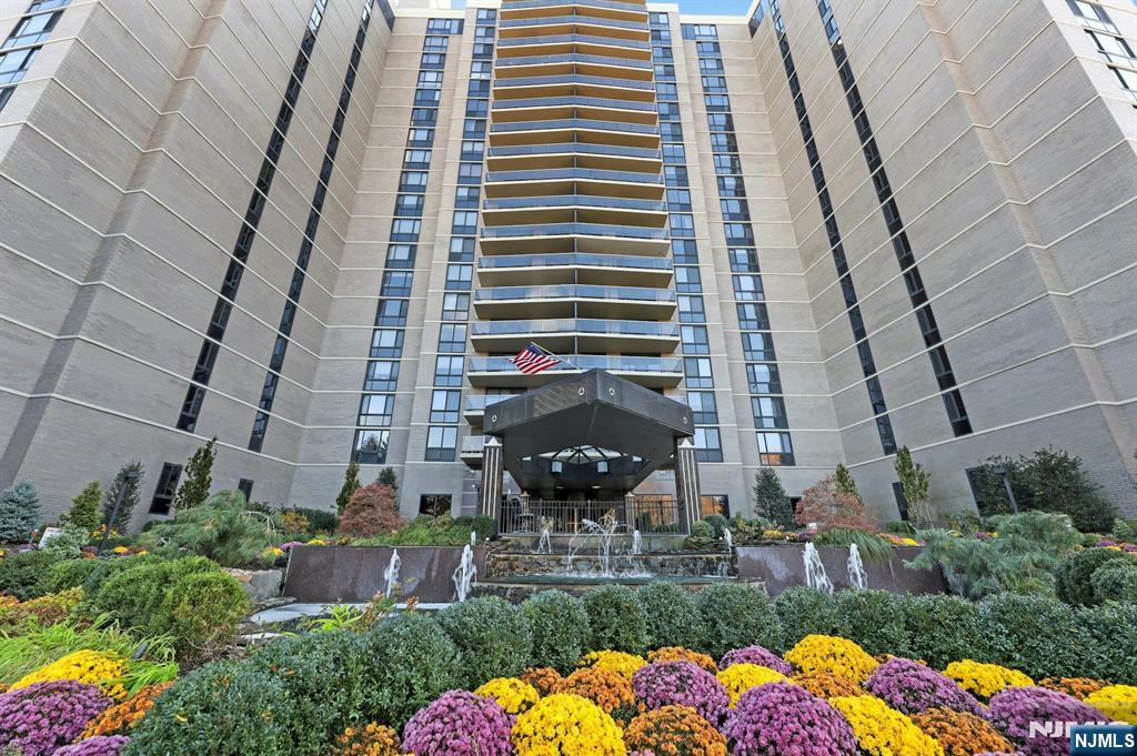 1512 Palisade Avenue 12G