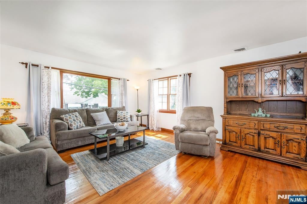 153 Notch Road
