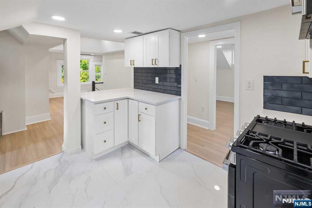 101 Southern Parkway 2