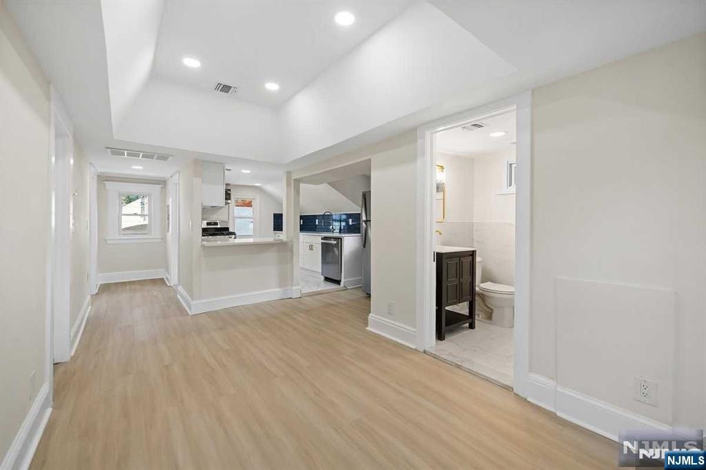 101 Southern Parkway 2