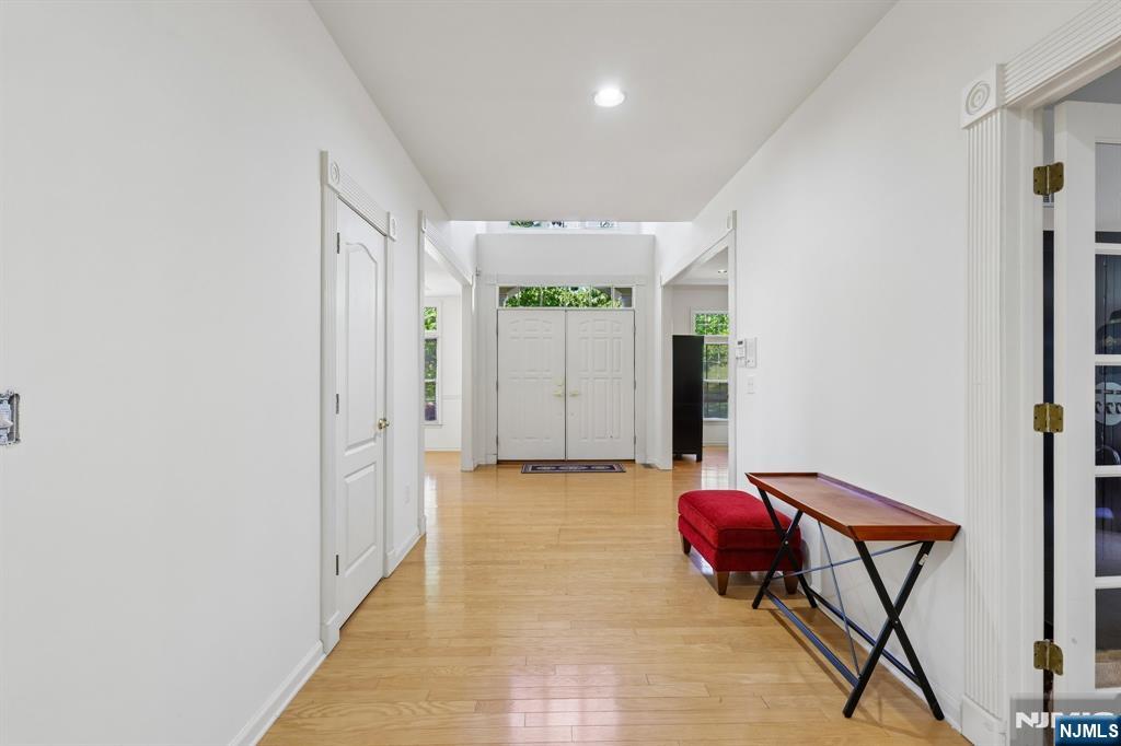 8 Pring Court