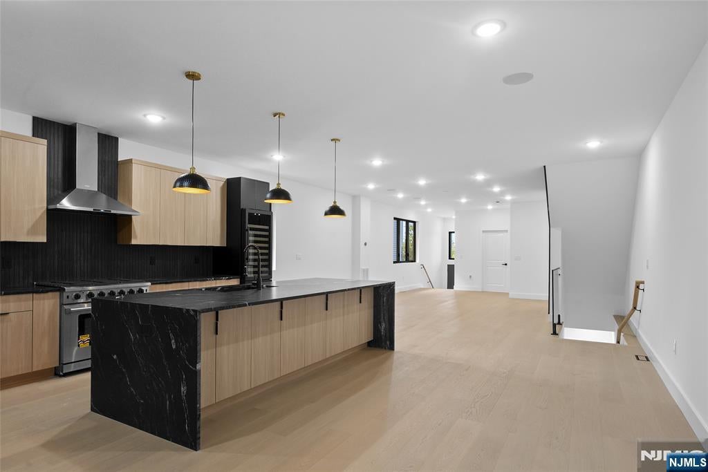Homes for Sale in Northern NJ | ThisIsRiverEdge.com 704 Chestnut Street B