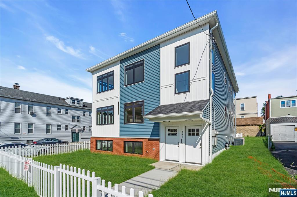 281 Maple Street