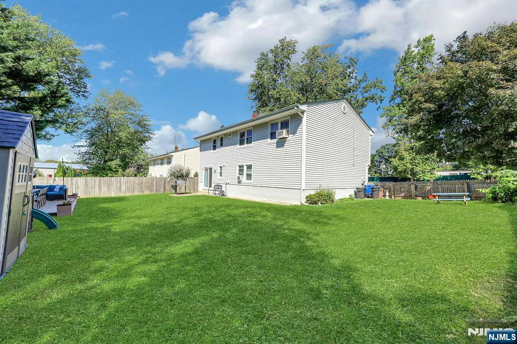 33 Van Buren Avenue