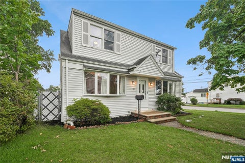 Photo of 29 Henry Street, Elmwood Park, NJ 07407 (MLS # 26032497)