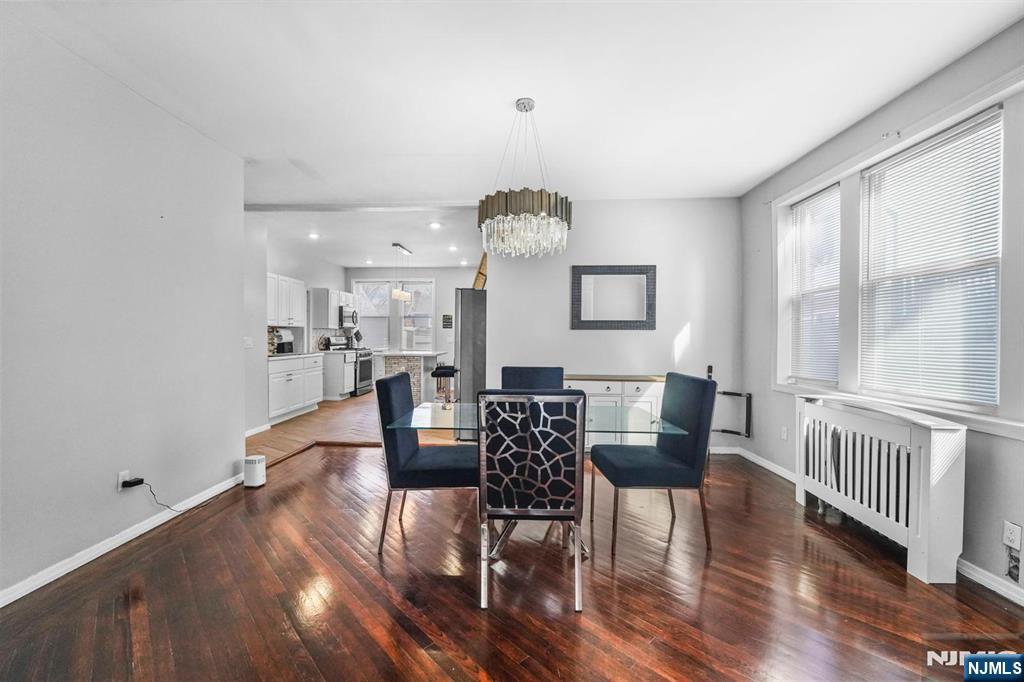 8 Laventhal Avenue