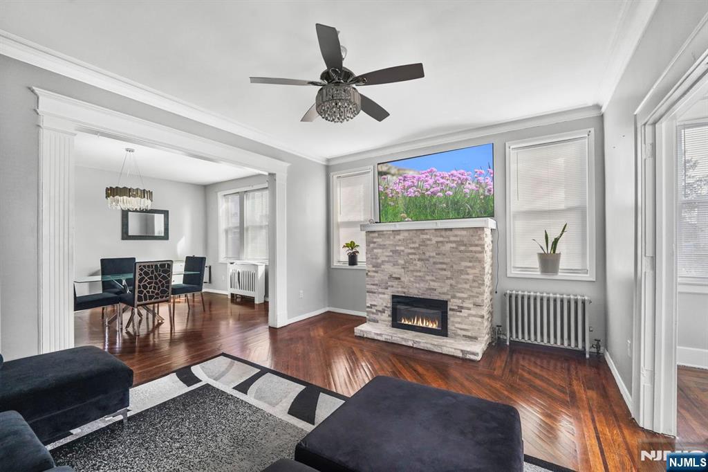 8 Laventhal Avenue