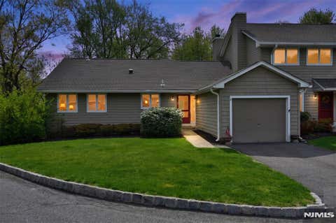 Photo of 9 Parsons Ct, Mahwah, NJ 07430 (MLS # 26030845)