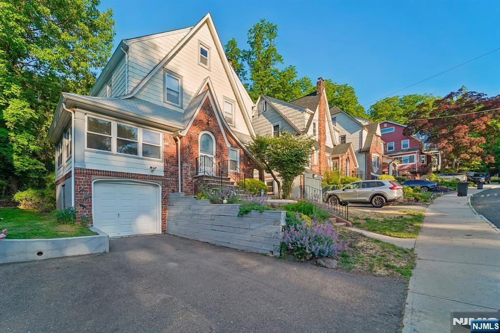124 Walker Road