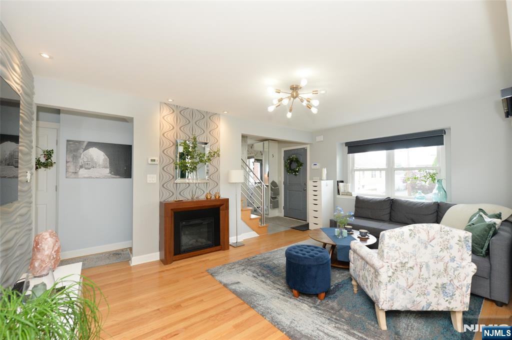 12-59 Edward Street