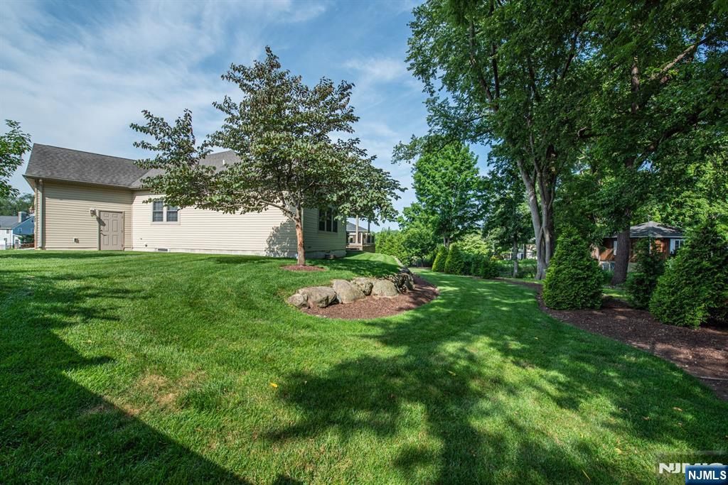 7 Dehart Court