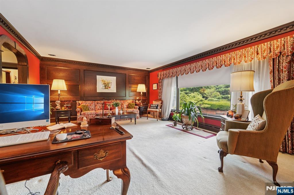 775 Colonial Road